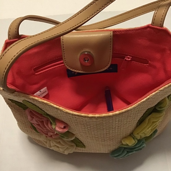 Fossil Forever small faux woven straw purse appliqué velvet flowers - Picture 6 of 7